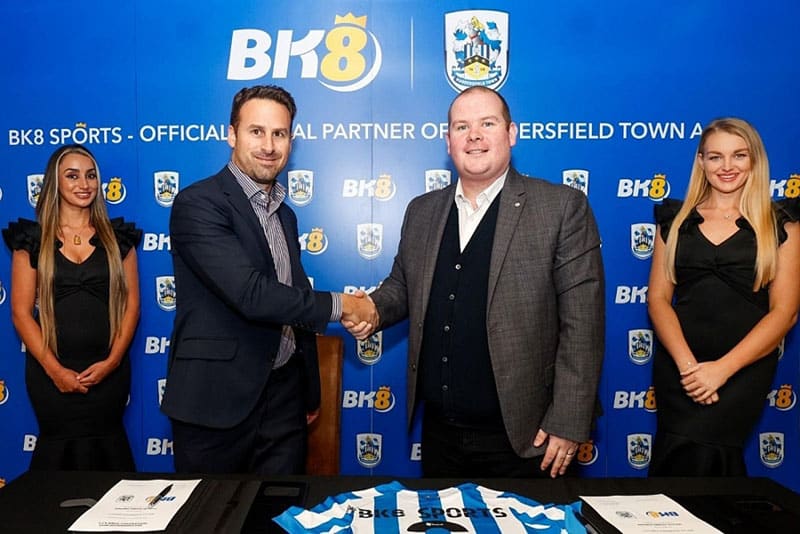 bk8 và Huddersfield Town FC